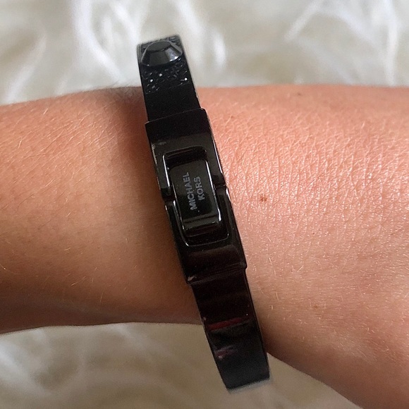 Michael Kors Bracelet - Picture 3 of 5